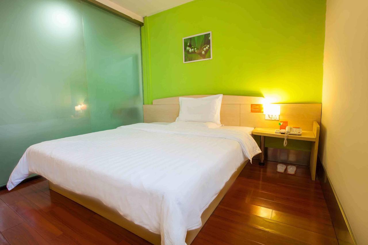 7Days Inn Huaihua Mayang Binhe Road Exterior photo