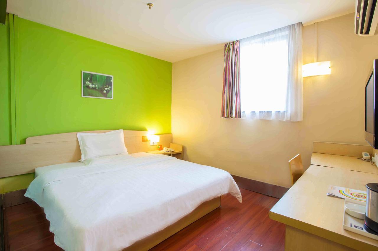 7Days Inn Huaihua Mayang Binhe Road Exterior photo